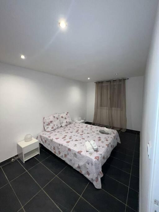 Grand Appartement Climatise Et Fonctionnel Marselha Exterior foto